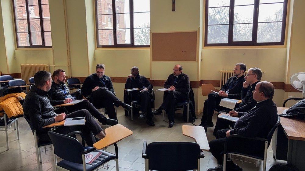 Algunos momentos de la pre-asamblea presbiteral (@Javier Ramírez)