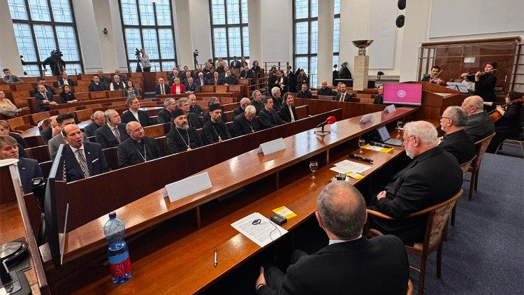 Un momento della cerimonia a Bratislava