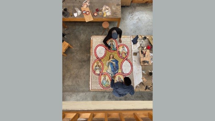 J&oacute;venes artesanos de la Familia de Artesanos Don Bosco