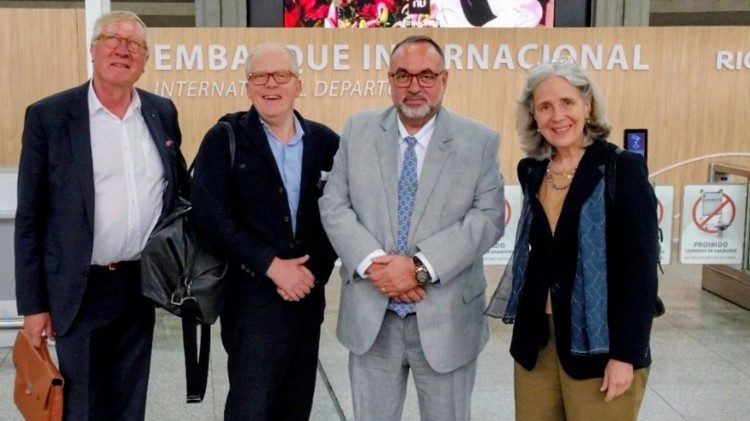 A presidente da Uniapac Sigrid Marz se despede do Rio de Janeiro