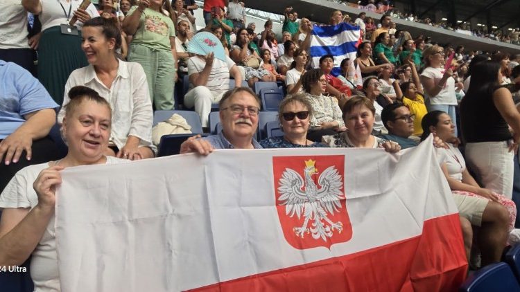 Polacy na spotkaniu z Papieżem w Barcelonie