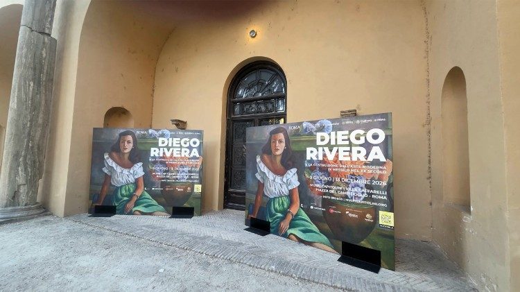 Ingresso alla mostra a Villa Caffarelli.