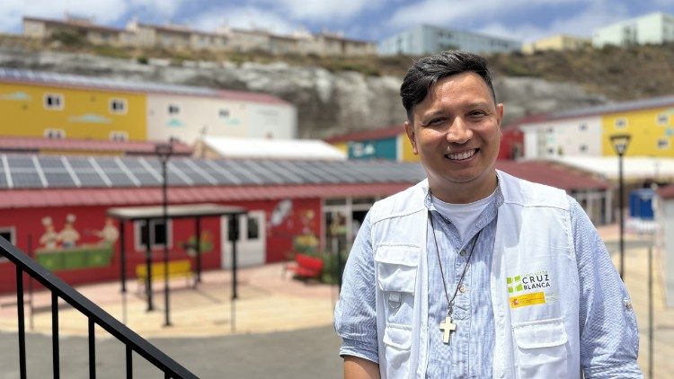 Padre Jair Falon, coordinatore dei centri di Cruz Blanca