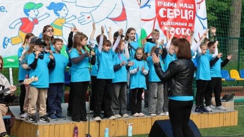Ukraina: Dać dzieciom nadzieję, kt&oacute;ra hartuje serca w czasie wojny
