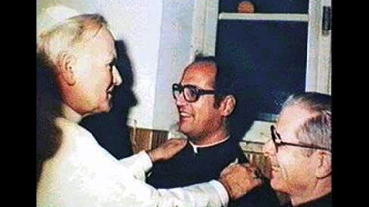 Padre Lanciotti con san Giovanni Paolo II. 