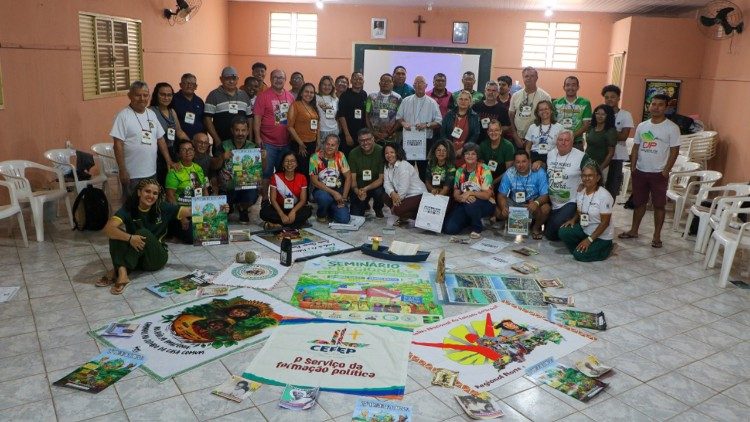 Santarém: fé e política, cidadania a serviço do bem comum, seminário regional.