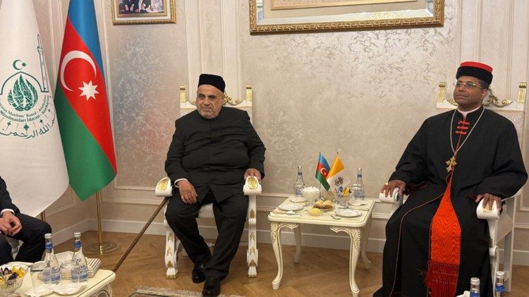 El cardenal George Jacob Koovakad en Azerbaiy&aacute;n