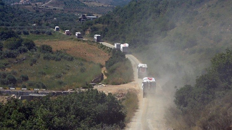 Le convoi parti de Beyrouth pour rejoindre trois villages chrétiens, situés à proximité de la frontière dans le sud du pays, ce 18 juin 2026.