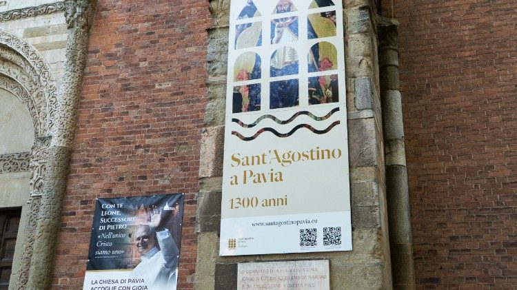 Pavia očekává papeže Lva