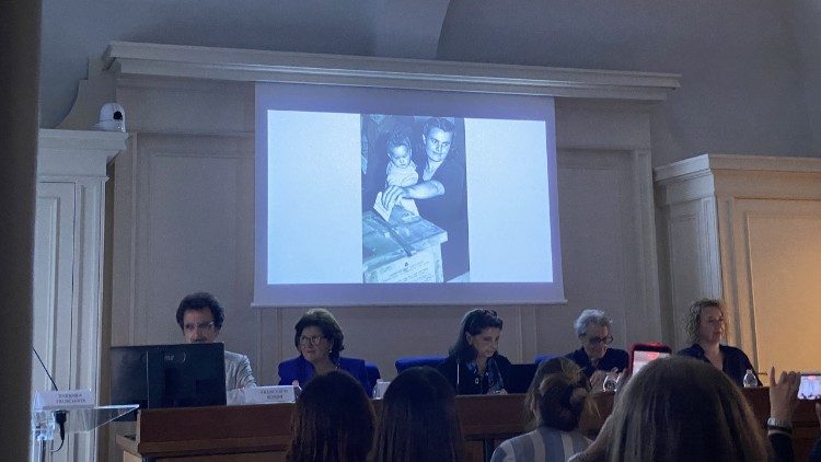 Un momento dell'incontro di studio - foto di Martina Accettola  &copy; Vatican News