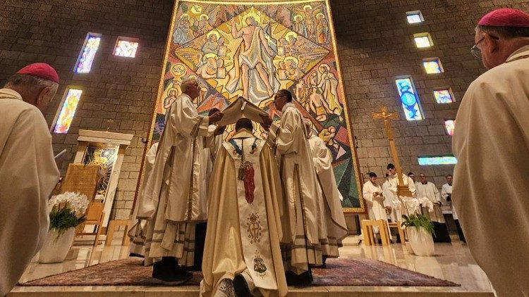 La liturgia nel santuario di Santa Maria Madre della Provvidenza