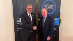 Global Peace Index Presentation in Rome at the Australian Embassy to the Holy See (L: Ambassador Keith Pitt & R: Steve Killelea)