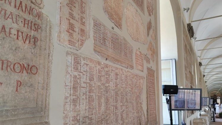 Un muro de la 2 Loggia del Palacio Apost&oacute;lico