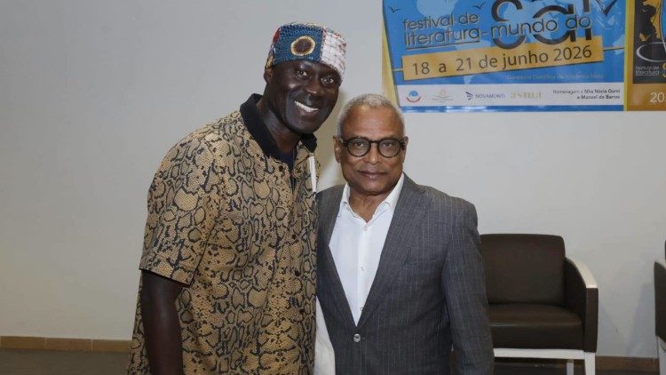 O Presidente da Rep&uacute;blica de Cabo Verde, Jos&eacute; Maria Neves (direita) com Filomeno Lopes