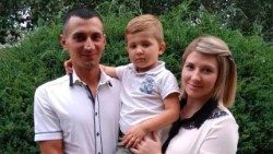 Тарас Коврик  з сімʼєю 