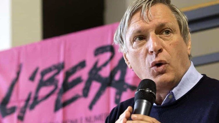 Don Luigi Ciotti, presidente dell'associazione Libera