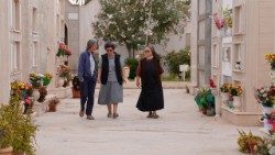 2026.07.04 Viaggio Lampedusa suore cimitero