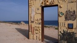 A "Porta da Europa", um dos lugares-símbolo de Lampedusa, onde o Papa vai se dirigir durante a visita