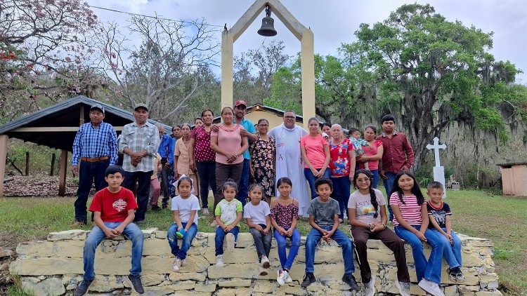 Missionários Espiritanos numa Comunidade paroquial do México - foto Lusofonias