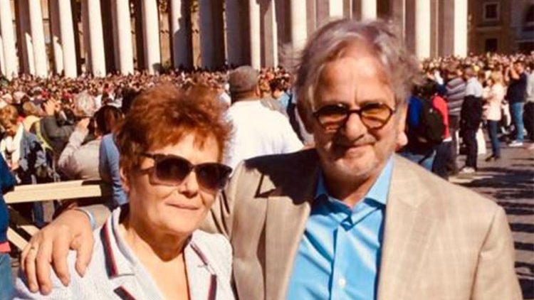 Gelsomina e Cosimo in piazza San Pietro