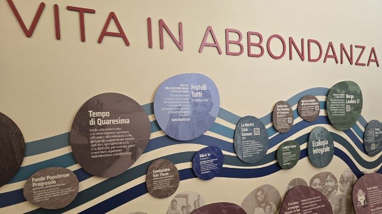 L'installazione "Vita in Abbondanza" inaugurata nel corso della "settimana intensiva"