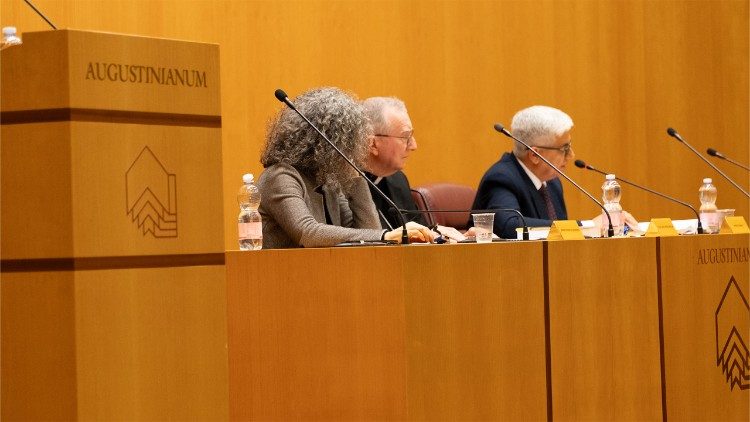 Un momento della presentazione del libro