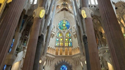 Papież jedzie do Barcelony: Sagrada Familia uczy patrzeć dalej