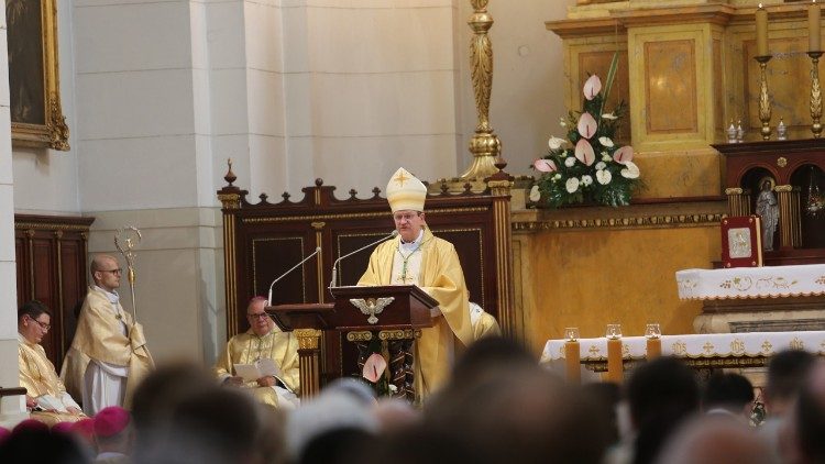 Abp Tadeusz Wojda SAC zapewnił o modlitwie Kościoła w Polsce w intencjach Leona XIV