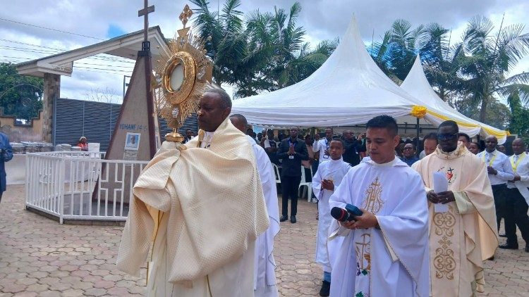 Kupelekwa Yesu katika Kikanisa cha Kuabudia