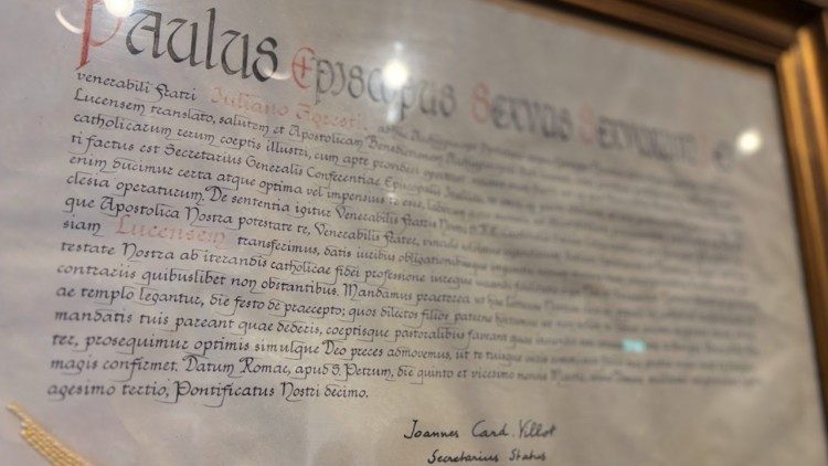 Documenti esposti nella mostra a Lucca.