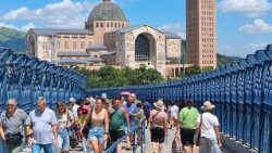 Santuário em Aparecida (Foto: Márcio Aruema)