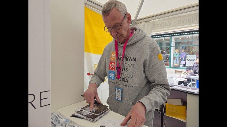 Hans-Werner Lichter vom "Freundeskreis von Radio Vatikan e.V."