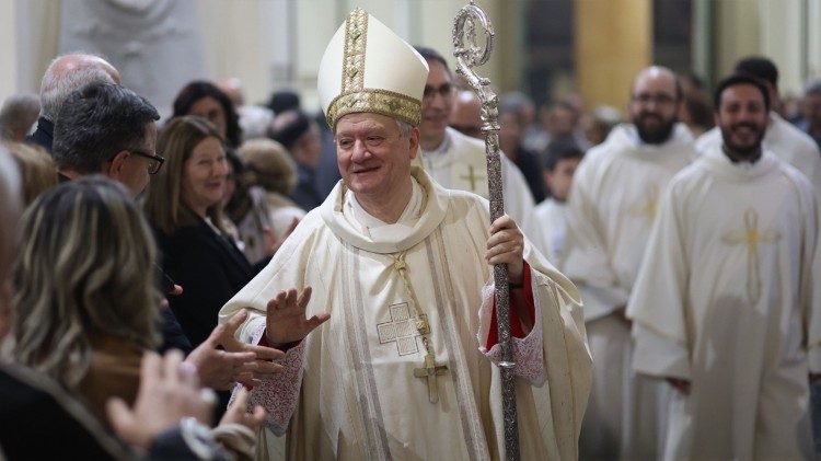 Imzot Antonio Di Donna, ipeshkëv i Acerrës dhe President i Konferencës Episkopale të Kampanisë (© Luigi Bonincontro)