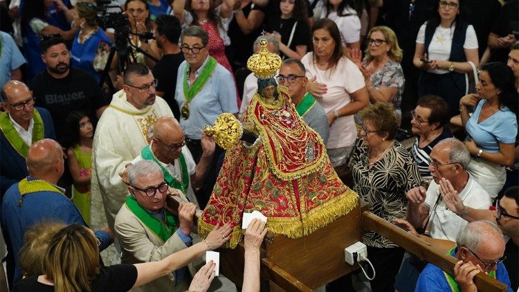2026.05.20 Padre Luigi Pugliese,Msimamizi wa Madhabahu ya Kijimbo ya ‘Ave Maria Gratia Plena’ huko Giugliano Jimbo la Aversa,katika moja ya sherehe za Maria