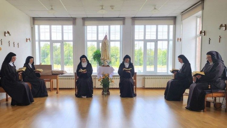 Sur la photo: Sœur Ida, OCD: &laquo;Pour nous, Rachel’s Vineyard n’est pas simplement une retraite spirituelle, mais un v&eacute;ritable combat pour le salut des &acirc;mes.&raquo; Photo: Archives OCD d’Usolye-Sibirskoye. 