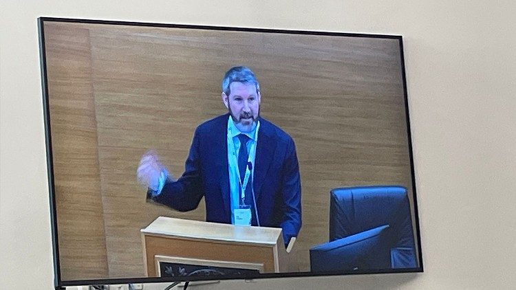 Eli Pariser, codiretor da New_ Public, organiza&ccedil;&atilde;o sem fins lucrativos dos Estados Unidos dedicada &agrave; cria&ccedil;&atilde;o de espa&ccedil;os digitais saud&aacute;veis para as comunidades.