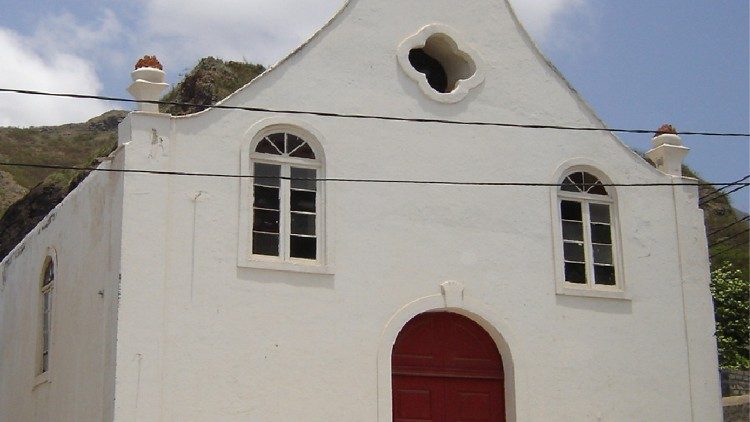 A igreja paroquial de Santo Ant&oacute;nio das Pombas