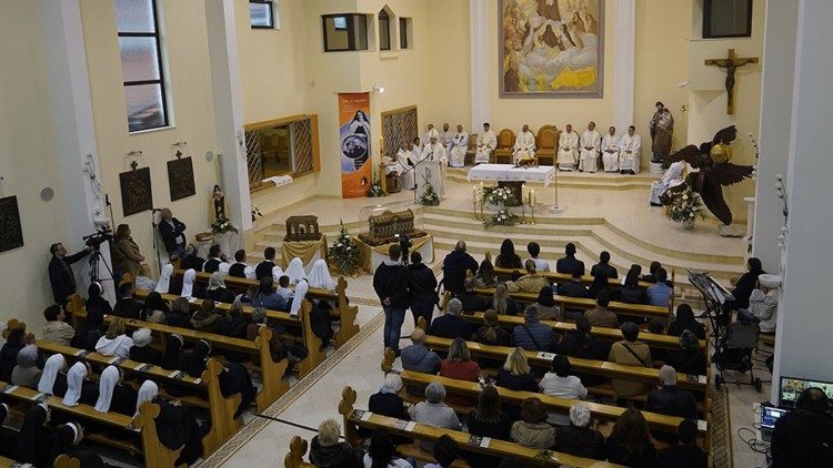 Relikvije svete Terezije od Djeteta Isusa u sarajevskom Karmelu na Stupu