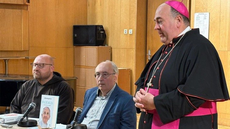 Представяне на книгата "Надежда" на папа Франциск