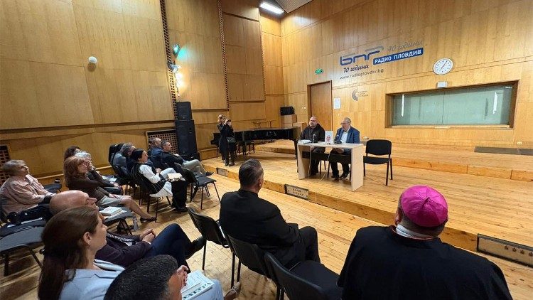Представяне на книгата "Надежда" на папа Франциск