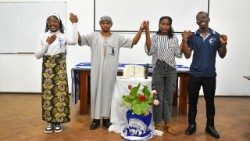 Encontro de oração ecuménica para a paz dos jovens da UCM (Moçambique)