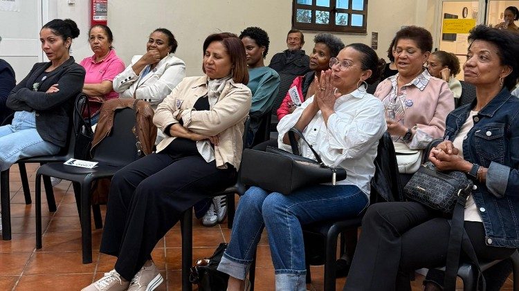 Participantes no encontro "Maio Furta-cor" em Roma