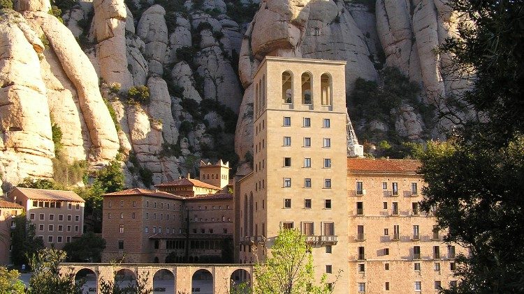 Vista de la Abad&iacute;a de Montserrat