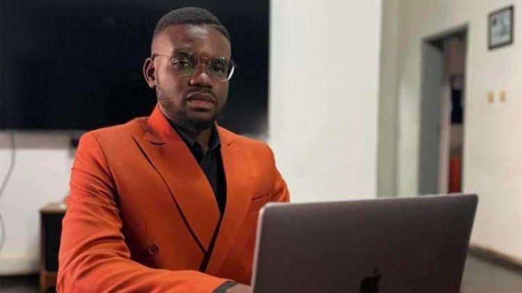 Ekoko Clesh, Engenheiro inform&aacute;tico em Mo&ccedil;ambique