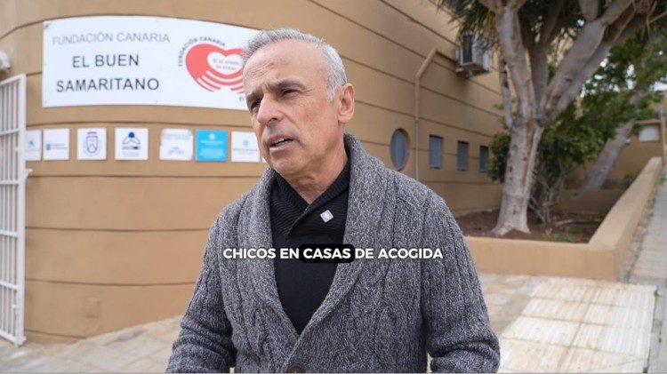 El Padre Pepe en la Fundaci&oacute;n Canaria El Buen Samaritano