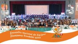 Foto de grupo del Encuentro Nacional de Equipos Diocesanos Sinodales
