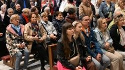 Dziś Polacy szczególnie modlili się o pokój na świecie (ks. Marek Weresa)