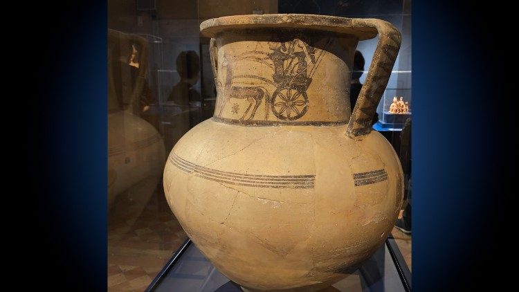 Anfora in stile White Painted III, dalla mostra "Cipro e Italia. Identità culturali condivise all'alba della storia"