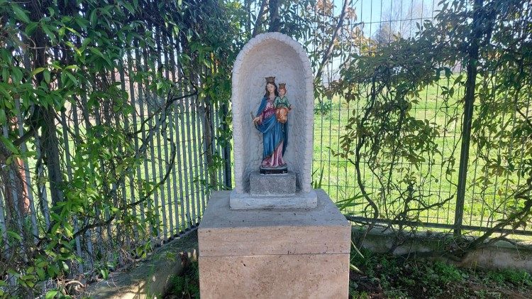 Ziara ya Papa katika Parokia moja ya Torrevecchia