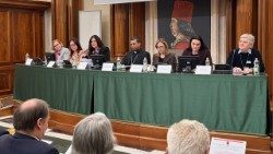 Konferenca me temë “Gratë, udhëheqja dhe dialogu: ura ndërmjet njohurive, kulturave e shoqërive”, më 6 mars, në Senatin Italian, nga ambasadorja e Shqipërisë në Selinë e Shenjtë, znj. Majlindja Frangaj.